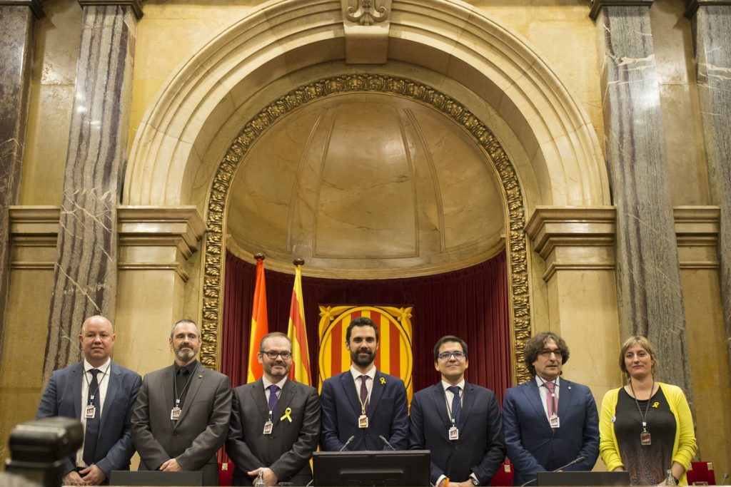 JxCat alega al TC que impedir la investidura de Puigdemont vulnera la autonomía del Parlament