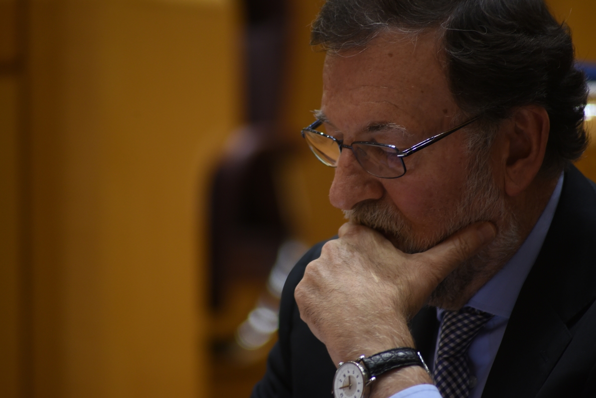 Rajoy exige a ERC que busque un candidato a la Generalitat y termine «esta absurda situación»