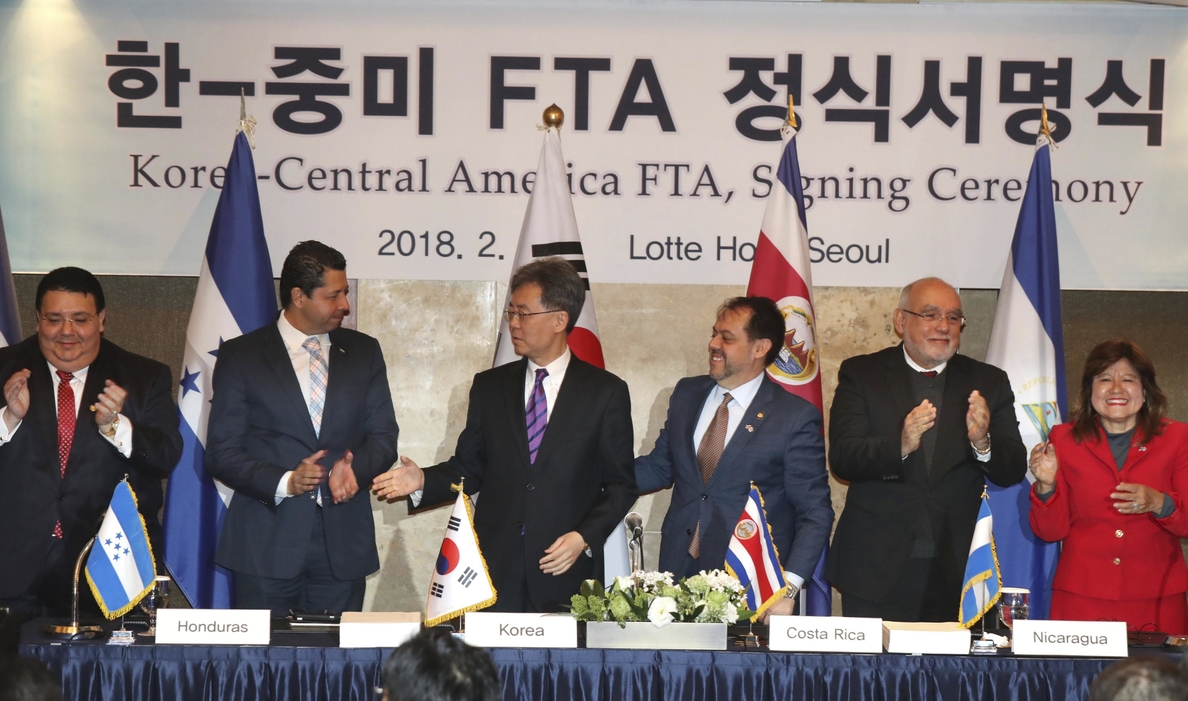 Corea del Sur y Centroamérica firman un importante acuerdo de libre comercio