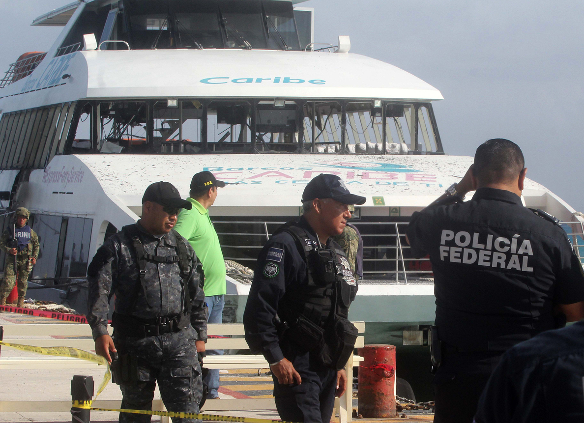 Al menos 24 heridos por la explosión de un barco en la mexicana Playa del Carmen