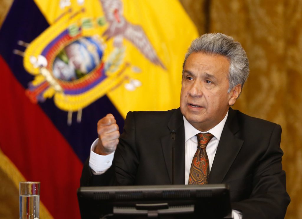 Moreno impulsa diálogo nacional para reformar la «ley mordaza» del correísmo