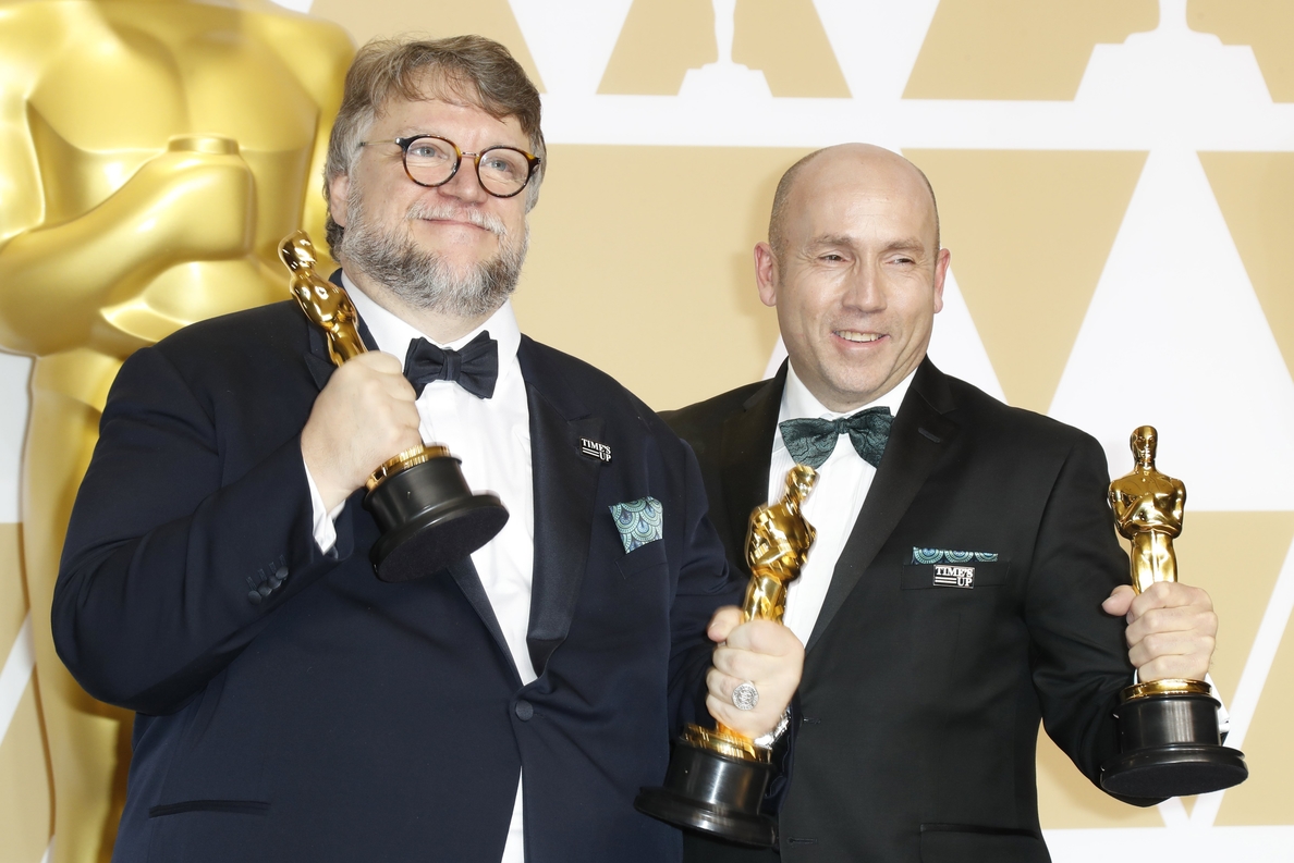 Del Toro pone un broche de oro a la fantasía de «La forma del agua»