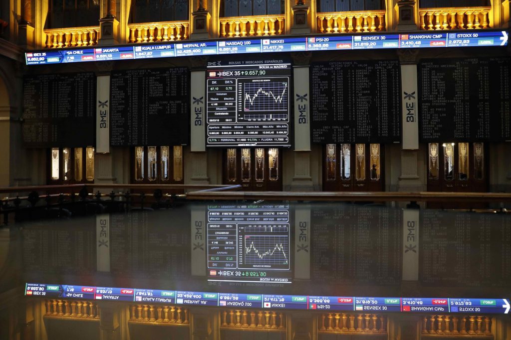El IBEX cierra en tablas, con una caída del 0,04 % lastrado por Wall Street