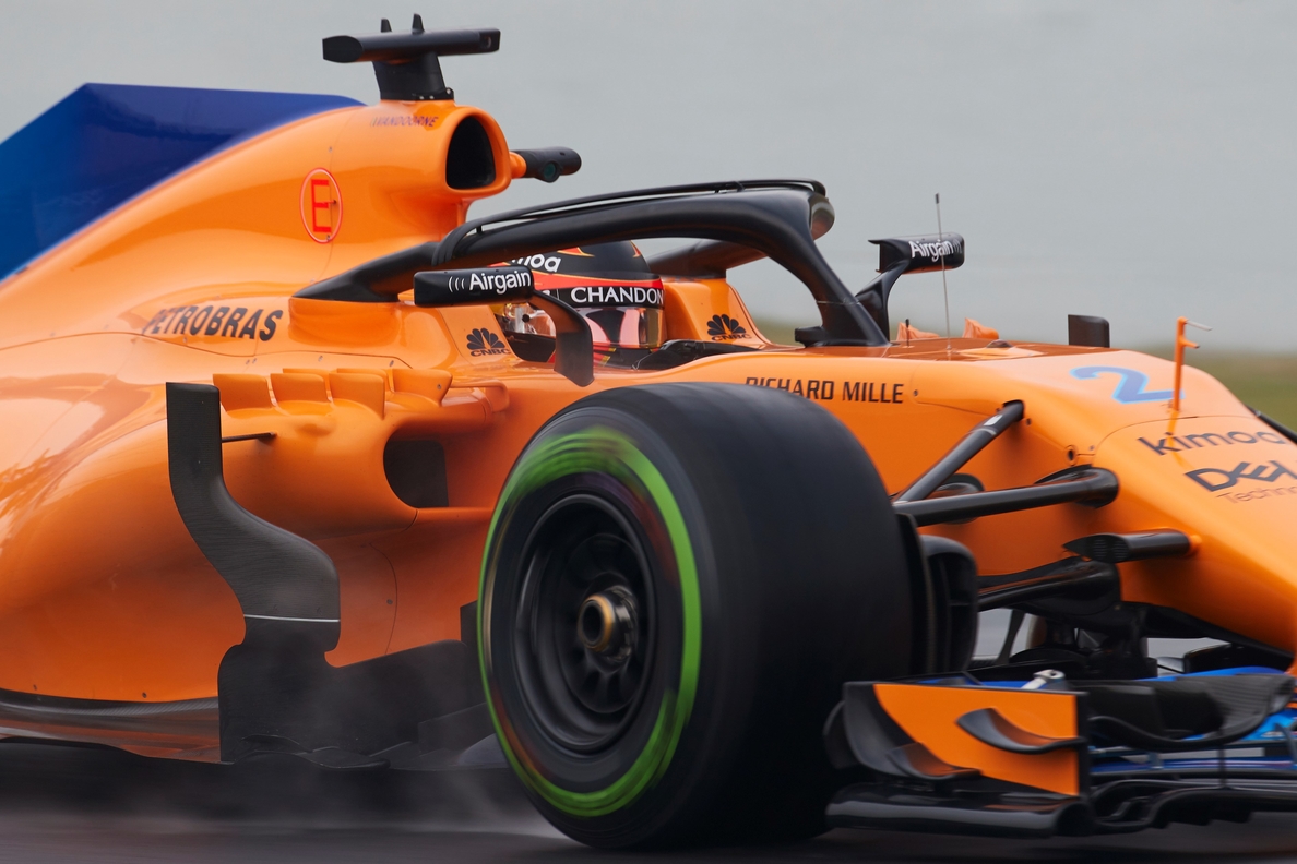 Un problema eléctrico vuelve a condenar a McLaren al garaje