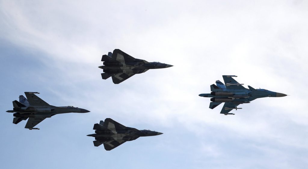 EE.UU. acusa a Rusia de aprovechar conflicto sirio para probar sus nuevos cazas