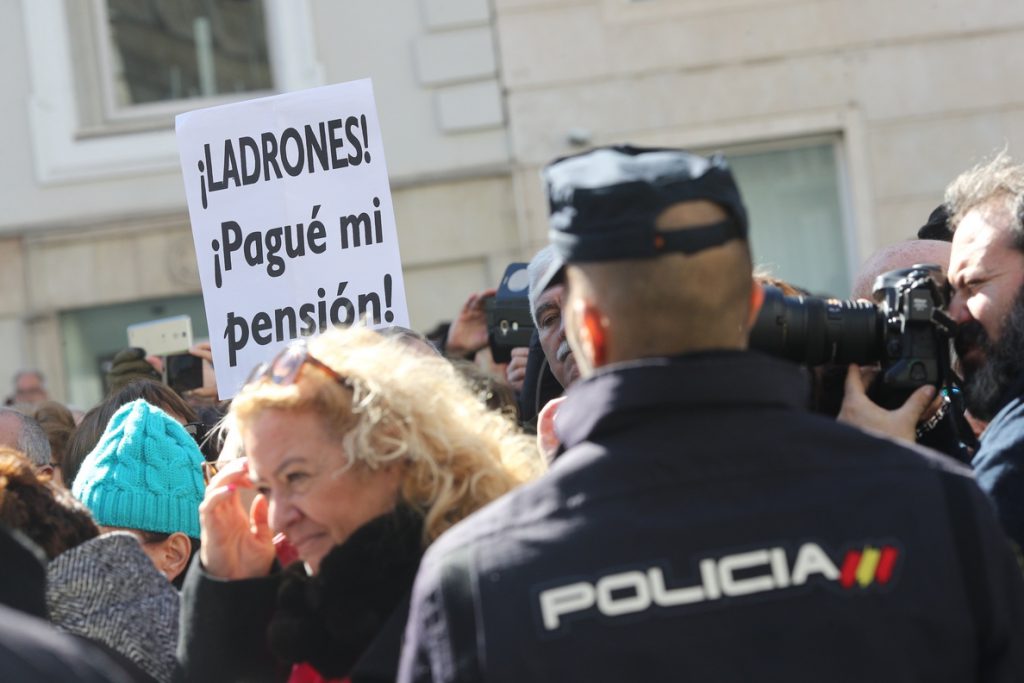 El PSOE celebra que el PP se quede solo al defender en el Pacto de Toledo la actual fórmula de las pensiones