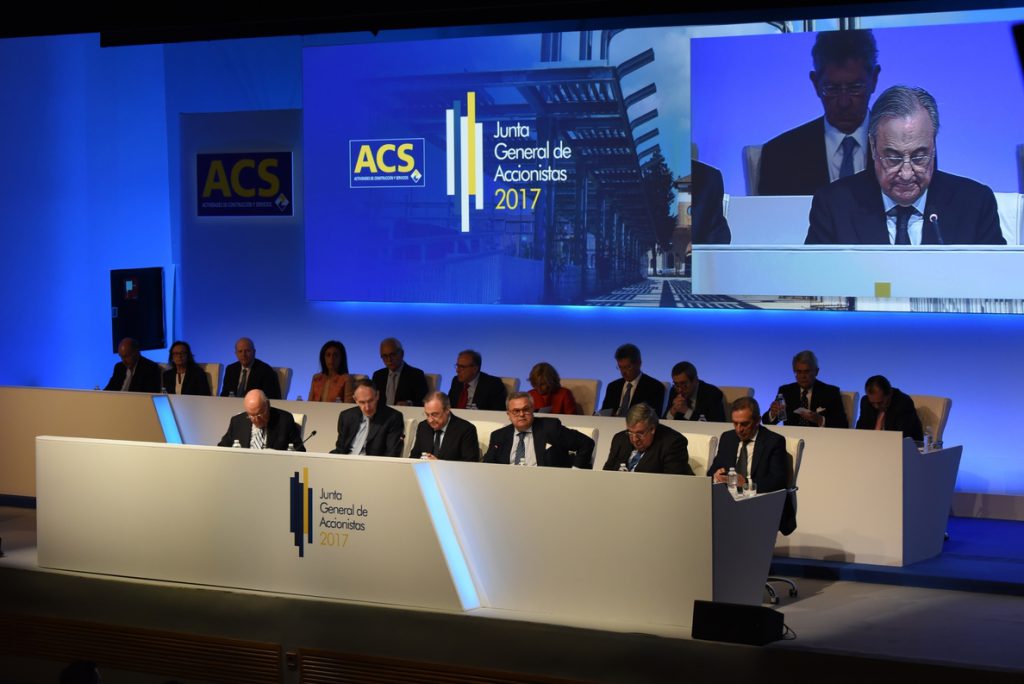 ACS se dispara un 7% en Bolsa al buscar con Atlantia una solución pactada para Abertis