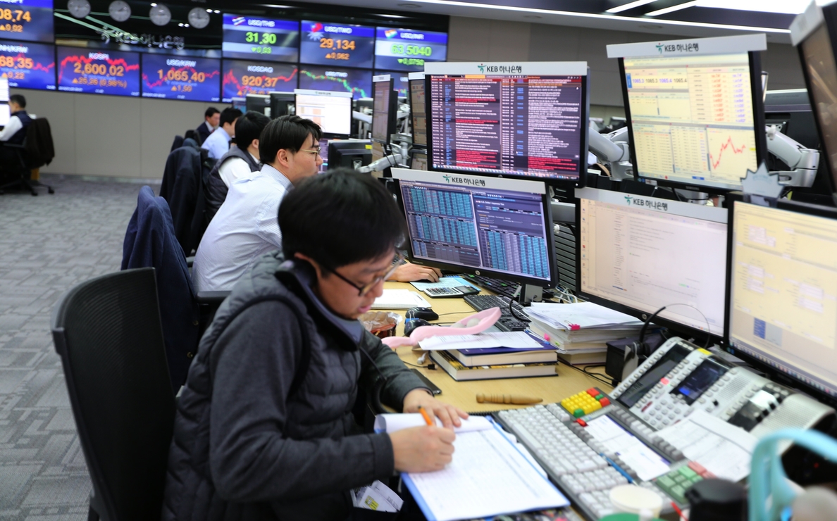 La Bolsa de Seúl sube un 0,53 % en la apertura hasta los 2.472,55 puntos