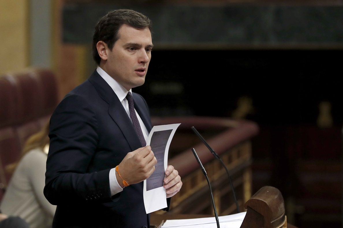 Rivera avisa a Rajoy que no apoyarán el «mercadeo electoral» de las pensiones