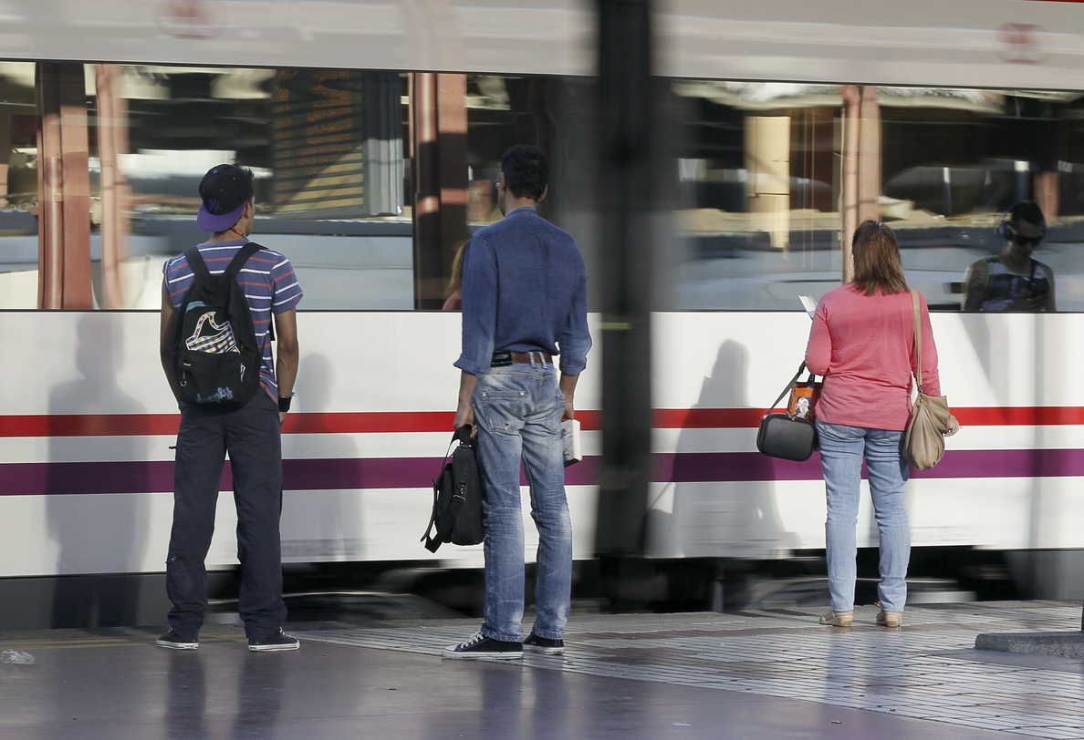 Una avería en Madrid suspende varias líneas de Cercanías y media distancia
