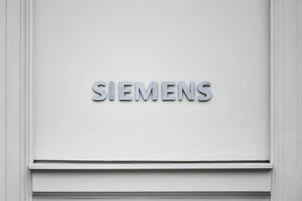 Siemens embolsa 4.200 millones de euros brutos con salida bolsa Healthineers