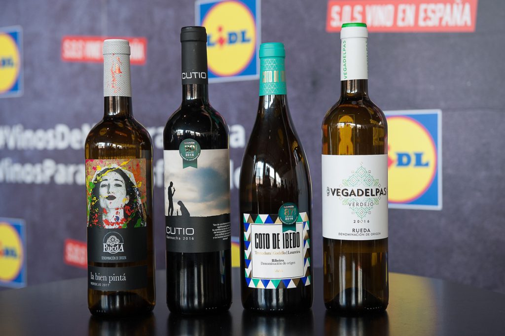 Los jóvenes gastan en vino 23 euros al año, muy por debajo de la media nacional, según Lidl