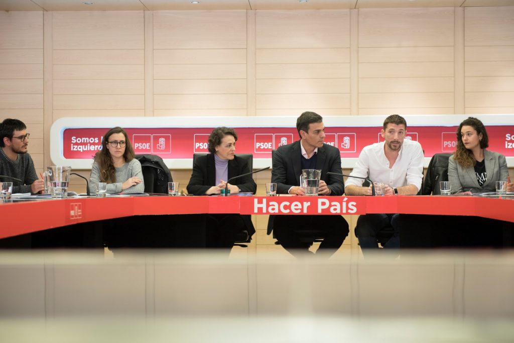 El PSOE exportará su modelo de asambleas abiertas sobre pensiones a foros con jóvenes para explicar y recoger propuestas