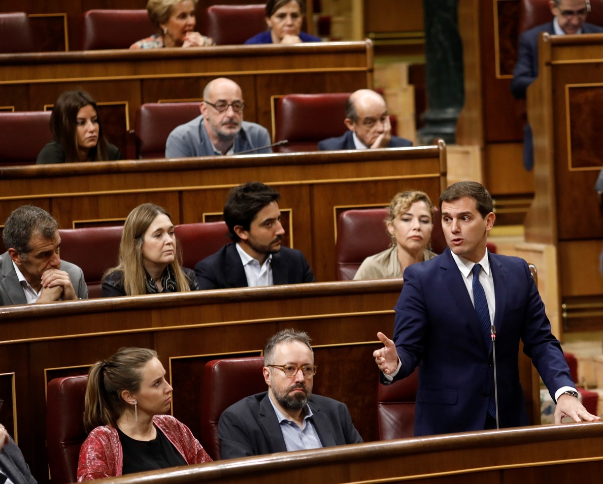 Rivera anuncia que Ciudadanos abandona la Comisión Territorial del Congreso impulsada por el PSOE