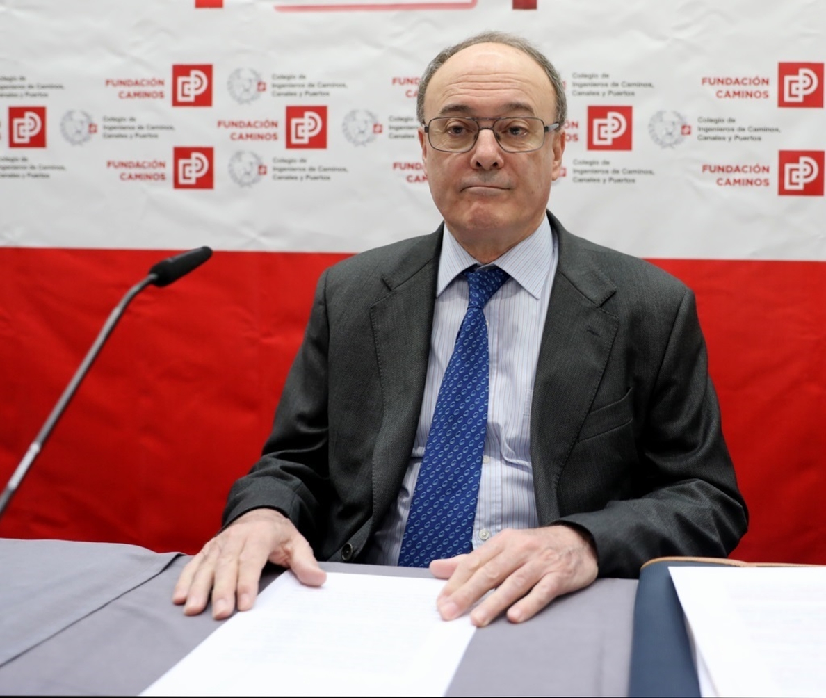El gobernador del Banco de España insiste: la economía sigue «a buen ritmo»