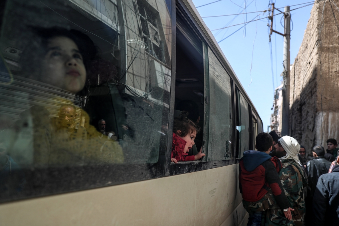 Mueren 15 niños al ser bombardeada su escuela cerca de ciudad siria de Guta