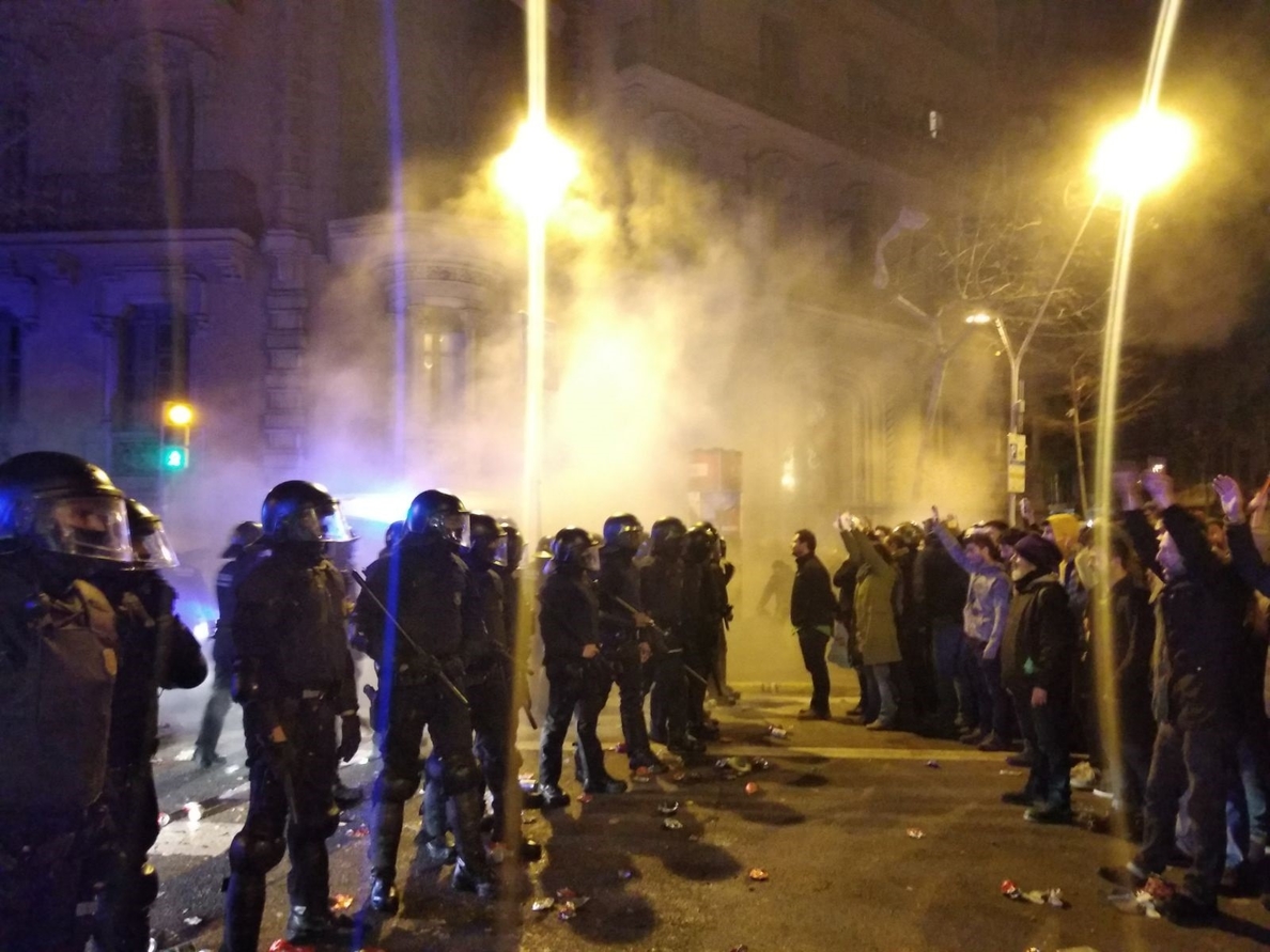 La CUP condena la «violencia policial» contra el independentismo y exige la dimisión de Millo