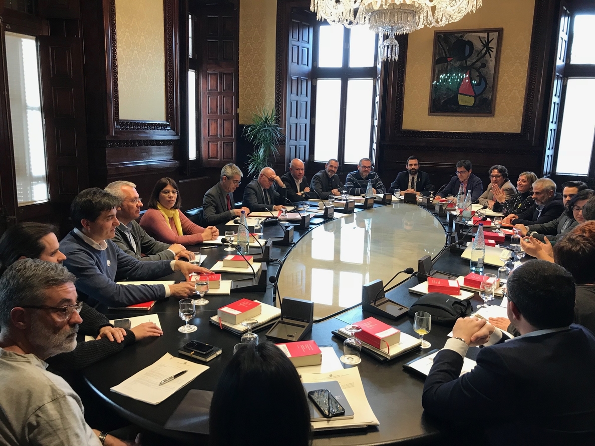 La reunión de portavoces del Parlamento catalán se retrasa a las 11 horas