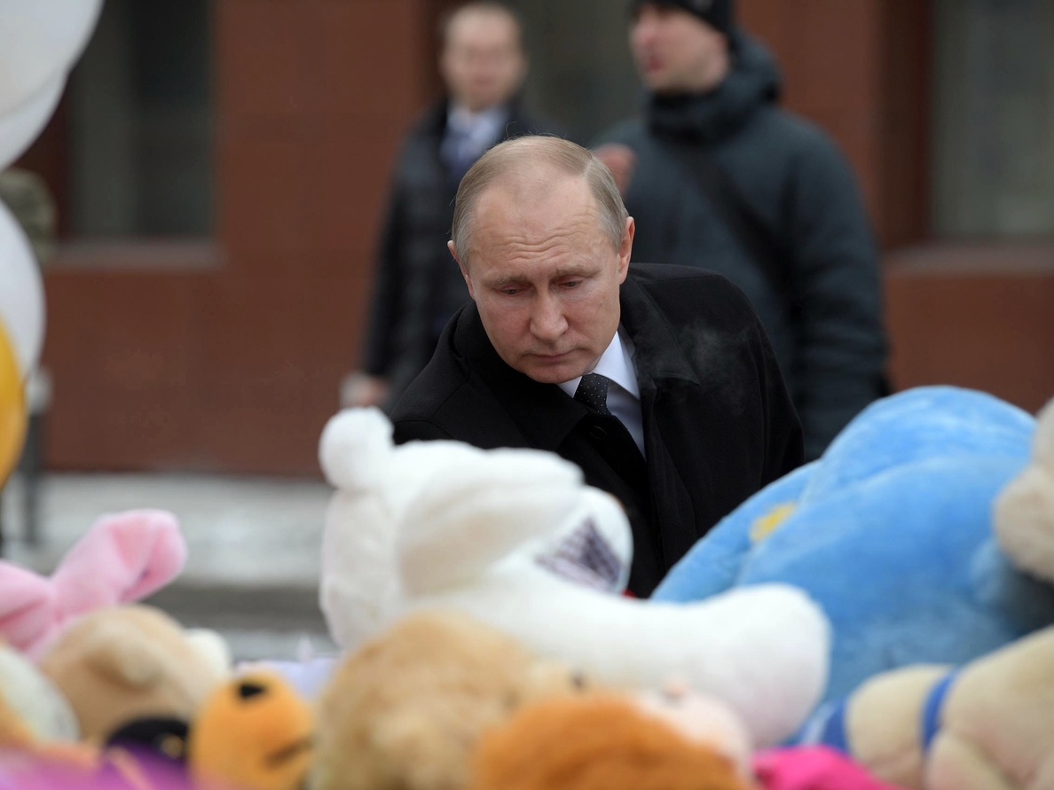 Putin promete que los responsables del incendio en Kémerovo serán castigados