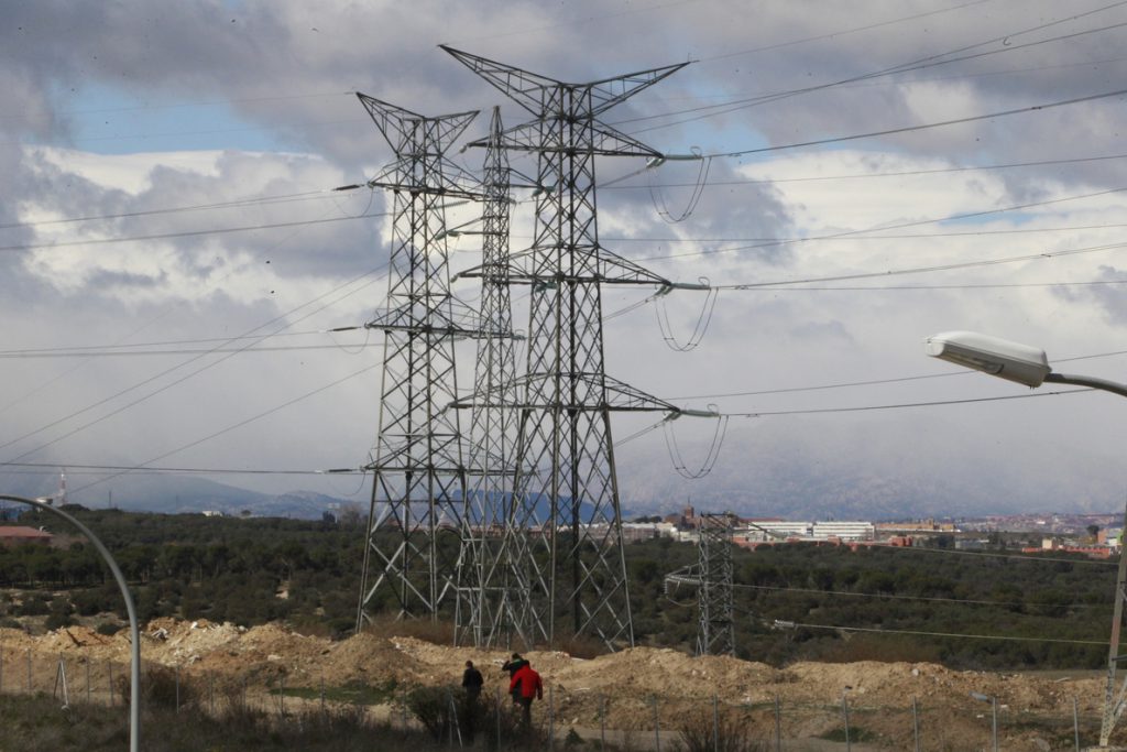 El precio de la electricidad en España volverá a ser mañana el más barato de la UE por tercer día consecutivo