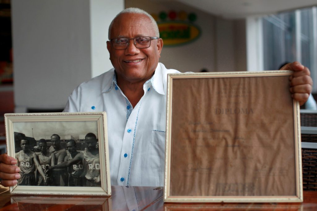 El dominicano ‘Popo’ Veras recuerda las hazañas de Beamon o Evans… y algún disparo