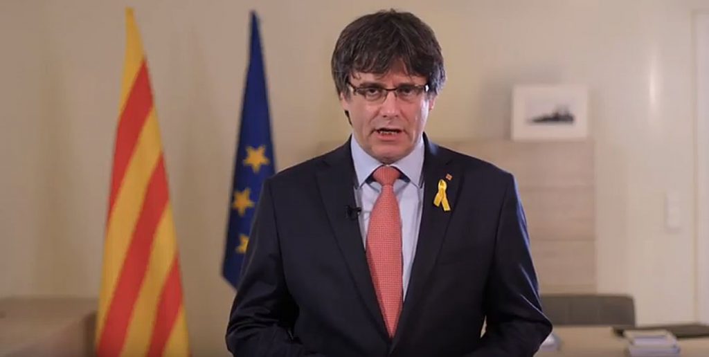 Puigdemont pide a Llarena que anule la causa y alega inexistencia de violencia que sustente la rebelión