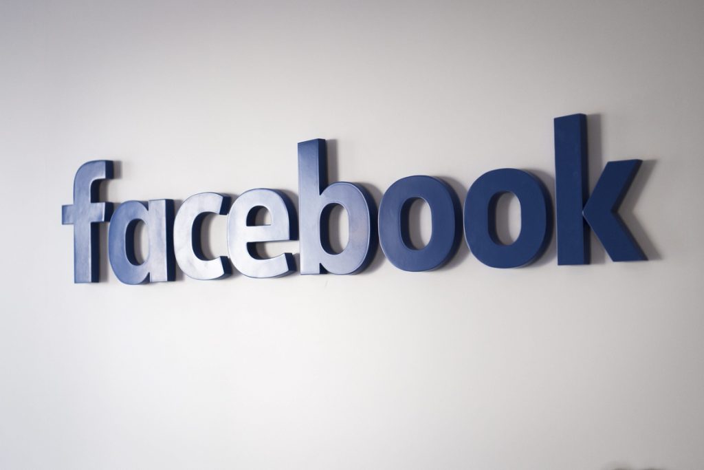 Facebook eleva a 87 millones los usuarios afectados por los datos compartidos