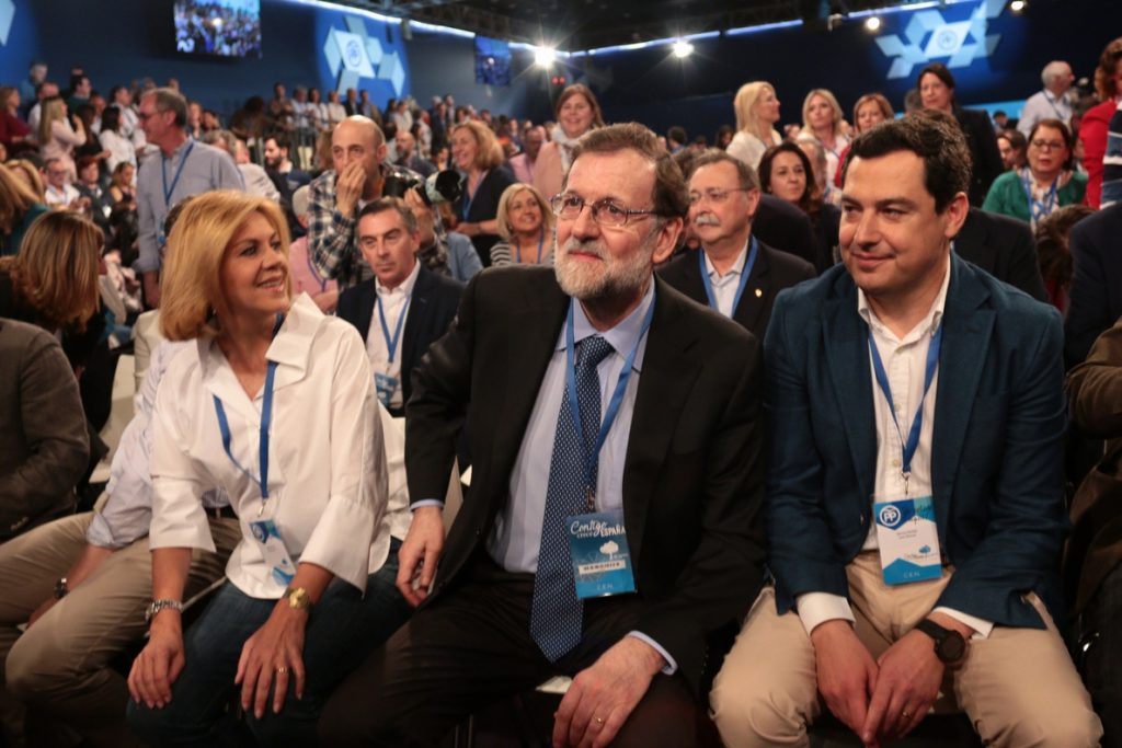 Cospedal dice que Rajoy ha salvado a España de la «quiebra y la rebelión» y ataca a Cs, «loco por colgarse medallas»