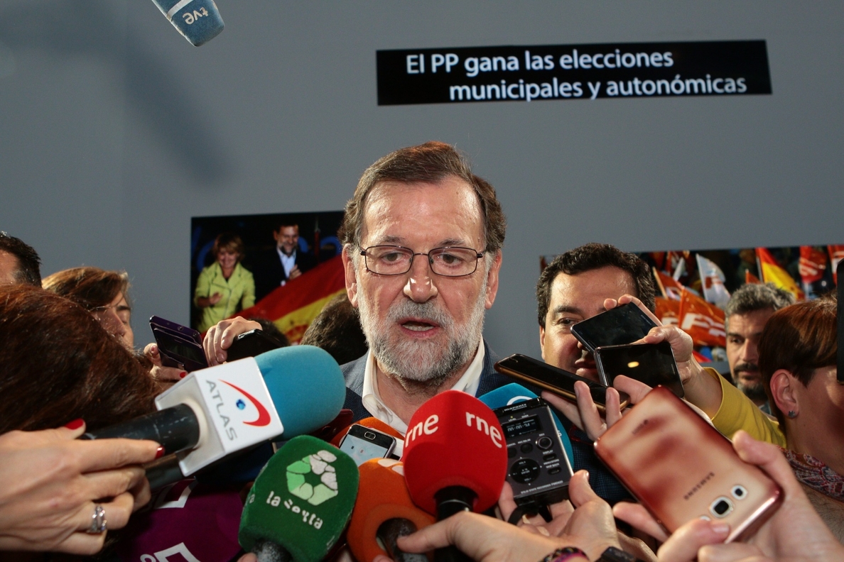 Rajoy asegura la continuidad de las diputaciones mientras el PP gobierne y dice que sería «un disparate» suprimirlas