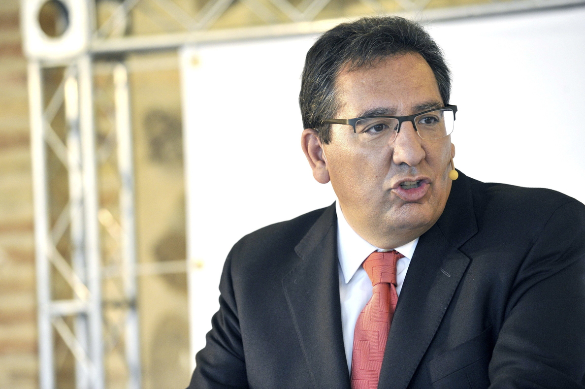 La Comisión de la crisis bancaria del Congreso acusa al expresidente de Cajasol de mentir