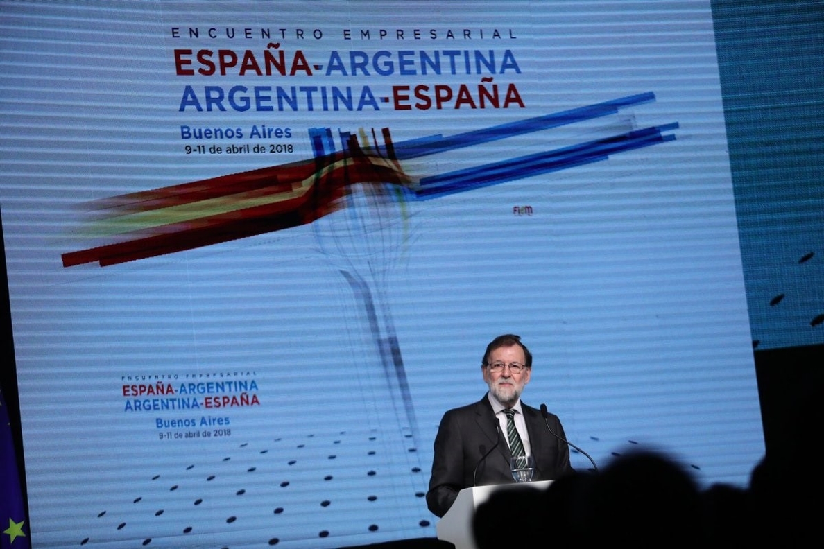 Rajoy dice que los Presupuestos mantienen la estabilidad presupuestaria y trabaja para recabar apoyos