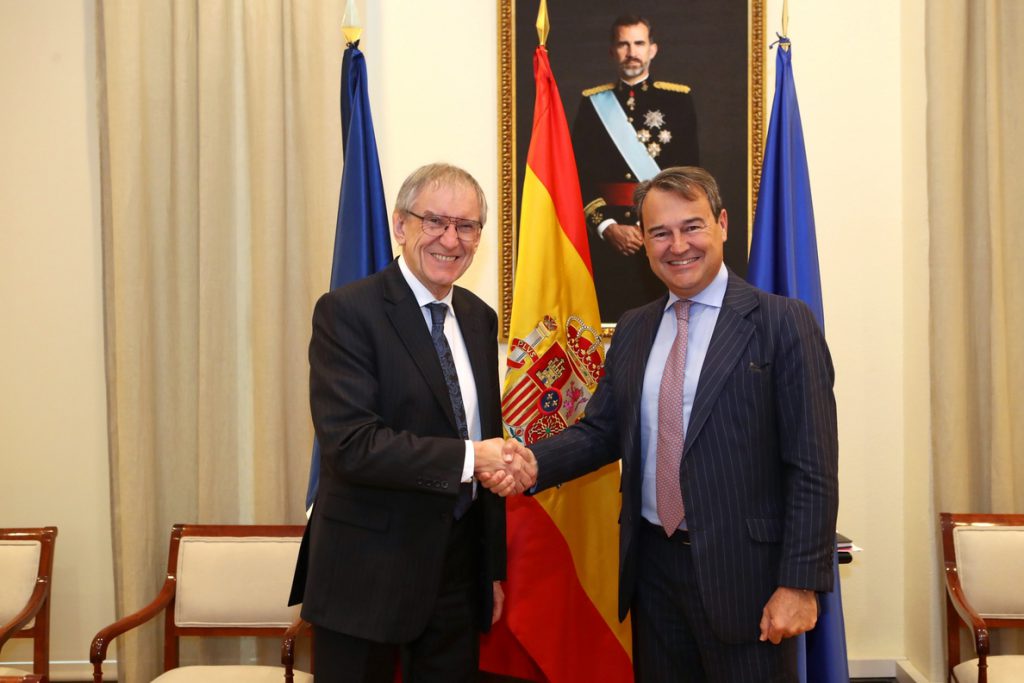 Los secretarios de Estado de Defensa de Francia y España ahondan en la «estrecha colaboración» entre ambos países