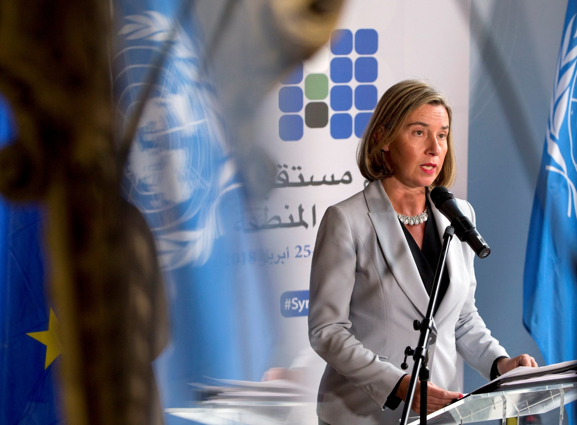 La UE y la ONU piden «silenciar las armas» en Siria por una solución política