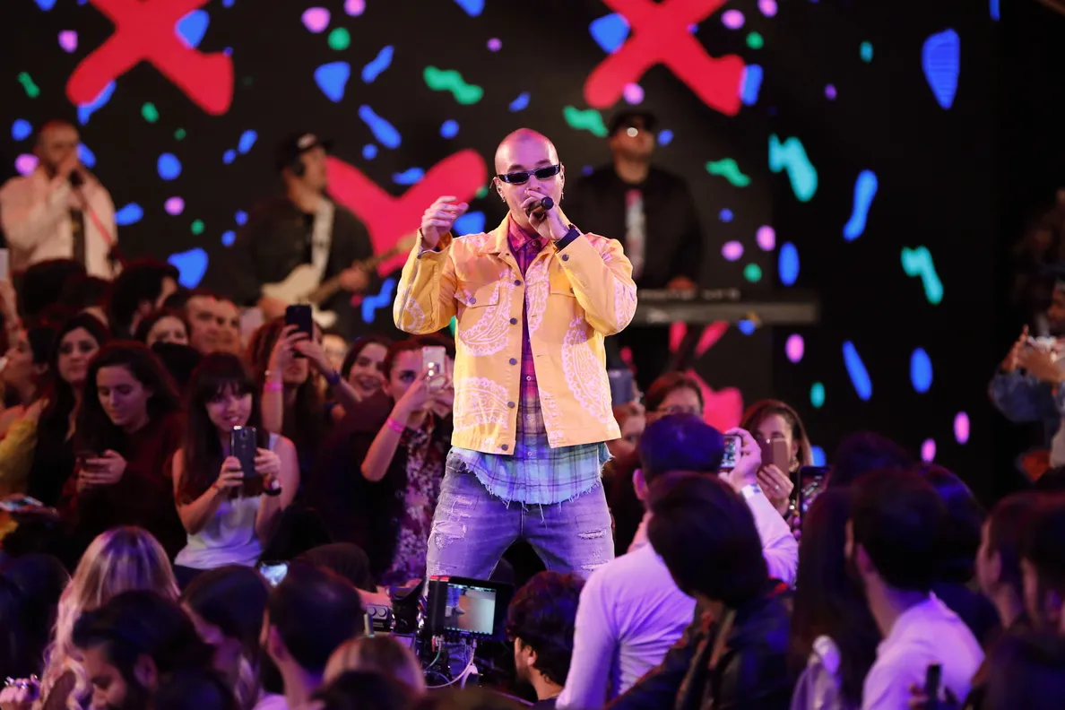J Balvin y Shakira llegan a los Billboard latinos con 12 nominaciones