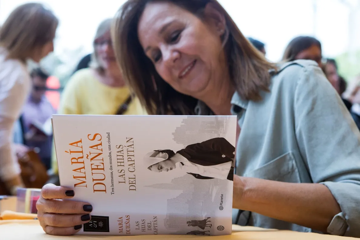 María Dueñas: «Me gusta ver a mujeres contando historias con nuestra voz»
