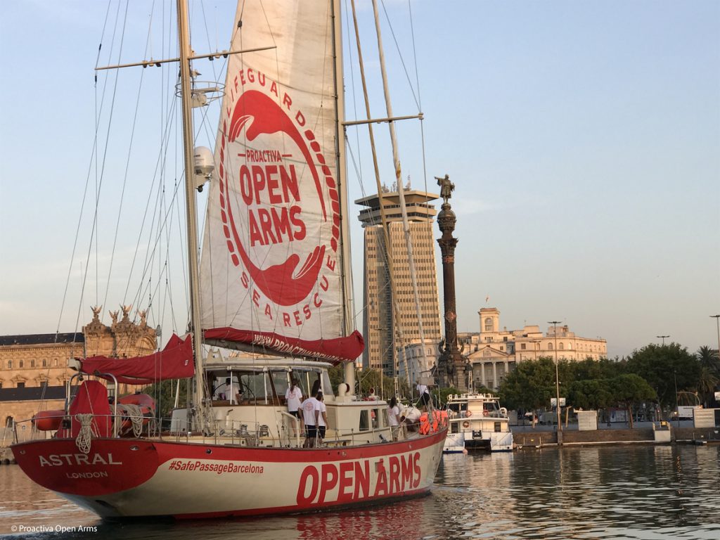 Reino Unido obstaculiza el traslado de 105 inmigrantes rescatados por Proactiva Open Arms en el Mediteráneo