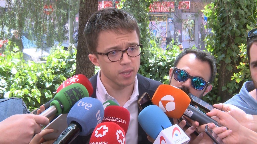 Errejón pide a Garrido que se disculpe tras la imputación de Cifuentes y a Ciudadanos que no le invista