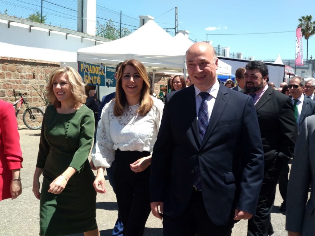 Susana Díaz reclama «más medios» y «permanentes» en el Campo de Gibraltar para «restablecer la autoridad»
