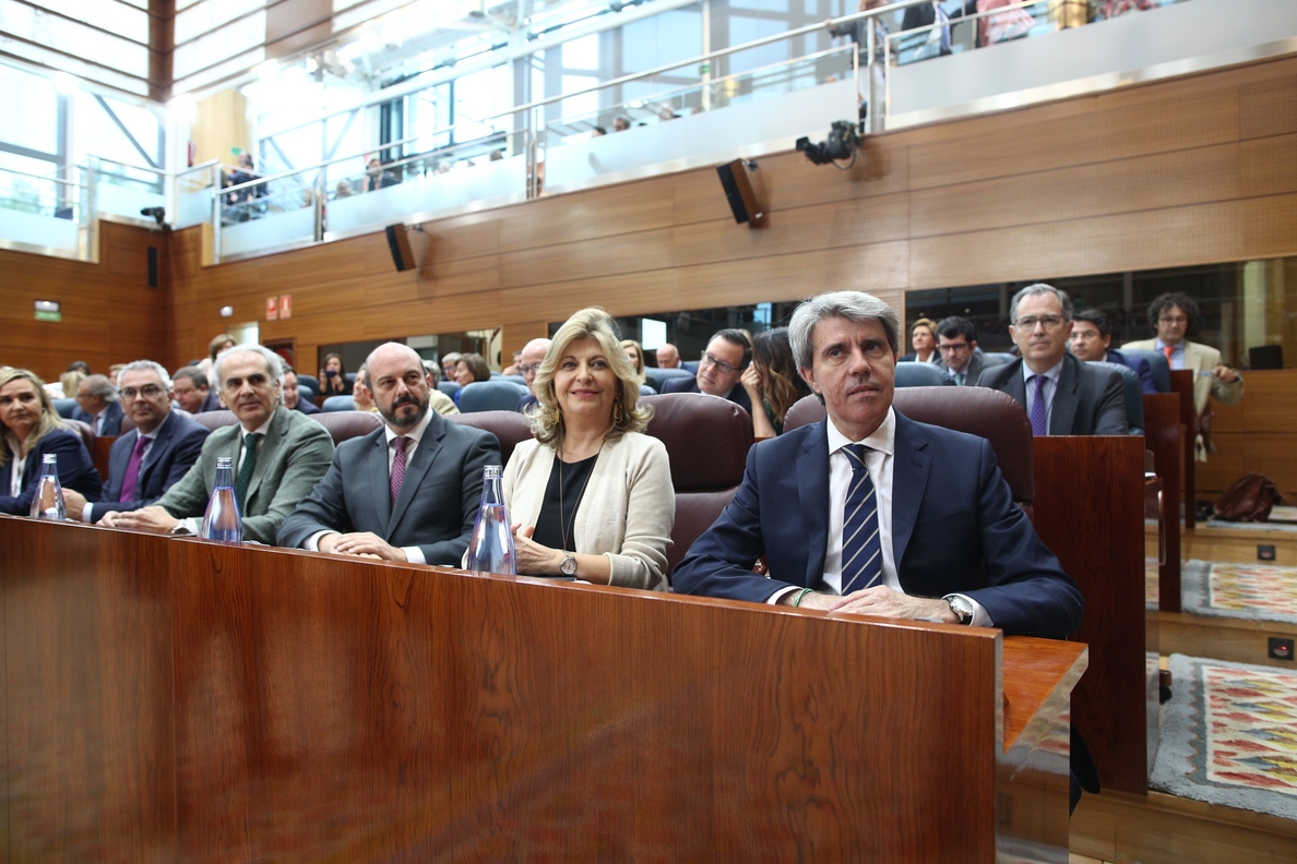 Arranca la segunda sesión del pleno donde Garrido saldrá elegido nuevo presidente de la Comunidad