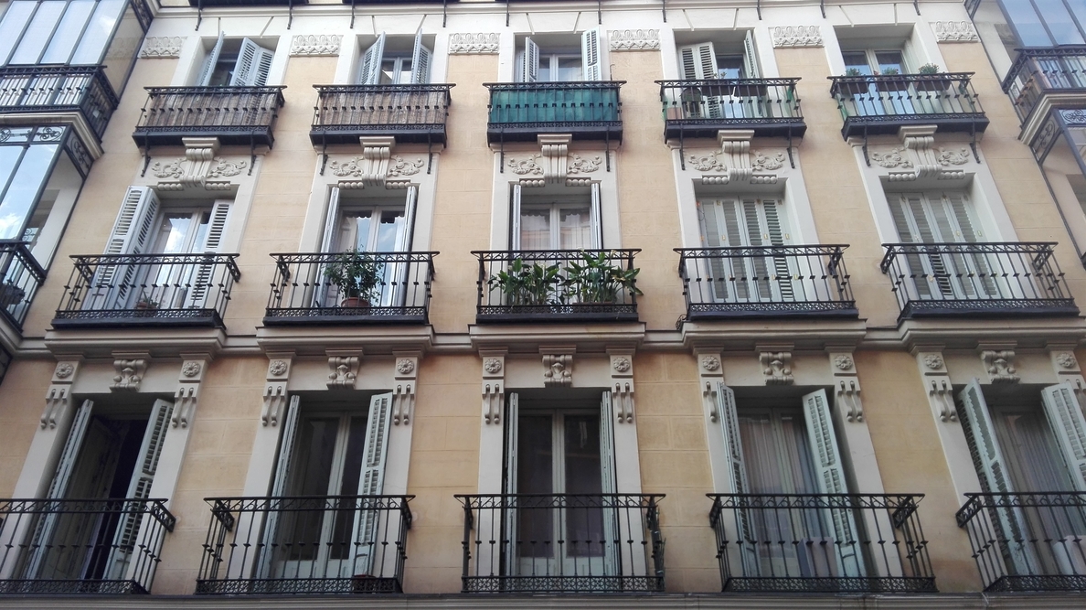 Un juez anula la venta de casi 3.000 viviendas del Instituto de la Vivienda de Madrid a un fondo de inversión en 2013