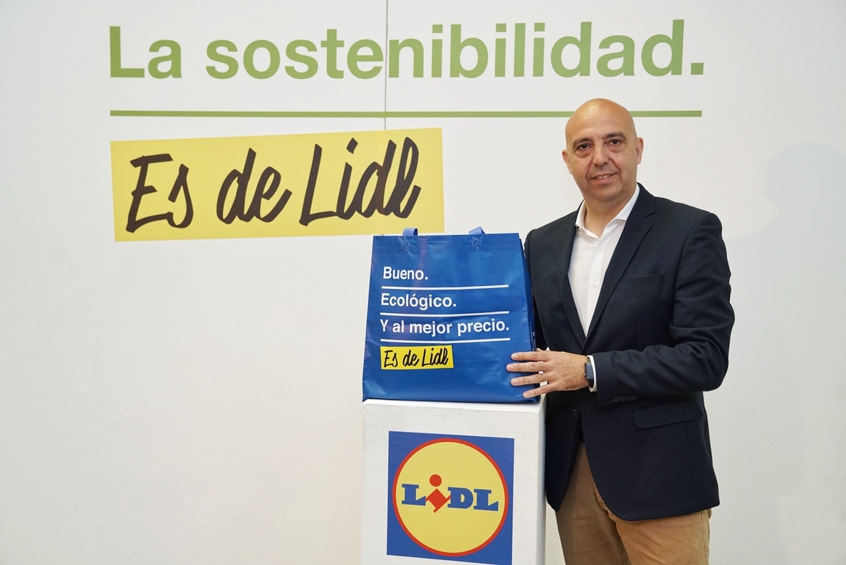 Lidl retira todas de las bolsas de plástico de compra en España en su apuesta por sostenibilidad
