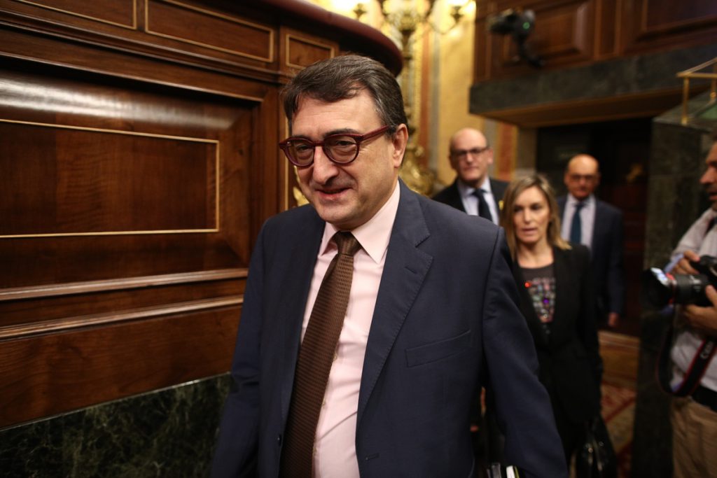 PNV apoyará la moción de censura de Sánchez para desalojar a Mariano Rajoy