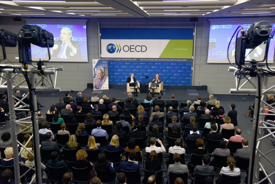 La OCDE nombra a Laurence Boone como su nueva economista jefe