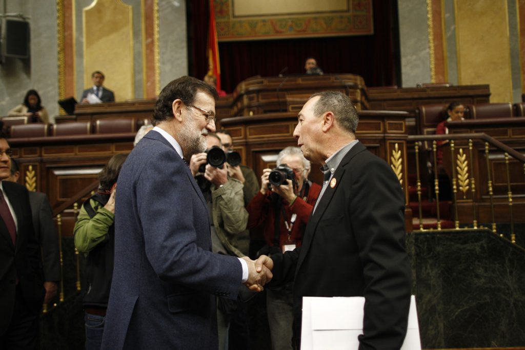 Compromís celebra la vuelta de Rajoy a su plaza de registrador en Santa Pola: «Una actitud muy digna»
