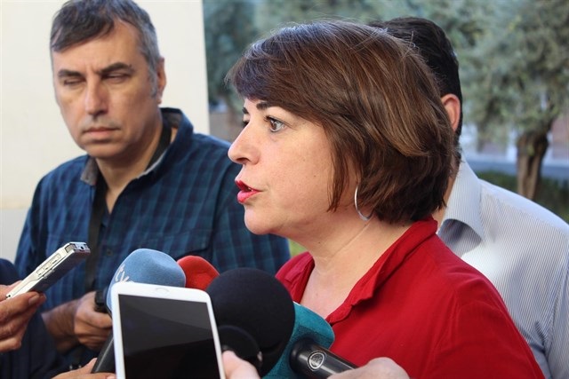 Parlamentarias andaluzas de Podemos e IU llamana a responder en la calle la libertad provisional a ‘La Manada’
