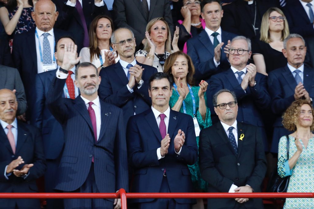 El Rey declara abiertos los Juegos Mediterráneos en una ceremonia con Torra y Sánchez