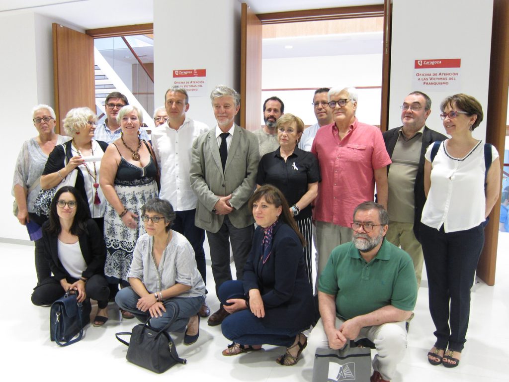 El Ayuntamiento de Zaragoza impulsa una Oficina de Atención a Víctimas del Franquismo para presentar una querella