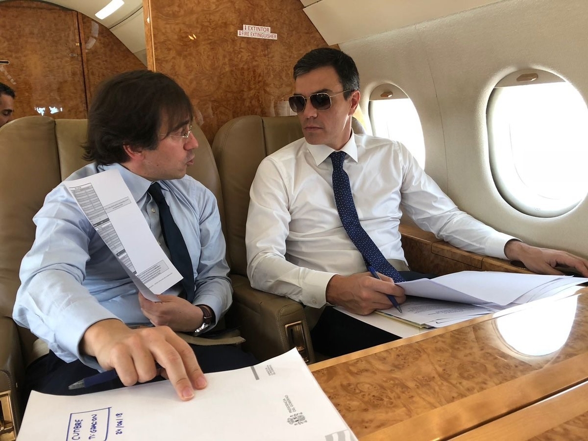 El PP se mofa de los »posados» de Sánchez y pregunta por el viaje en helicóptero entre Moncloa y Torrejón