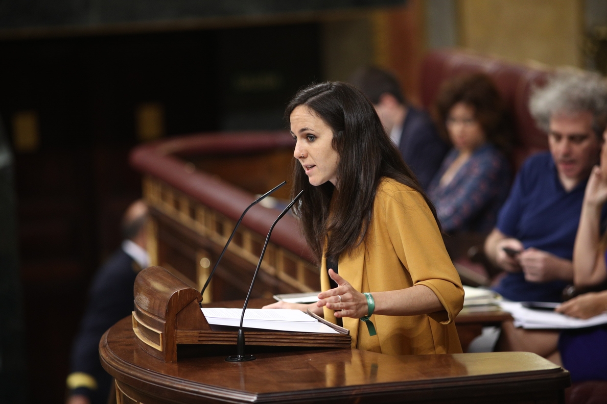 Unidos Podemos presiona a Sánchez con una iniciativa en el Congreso para que publique los nombres de la amnistía fiscal
