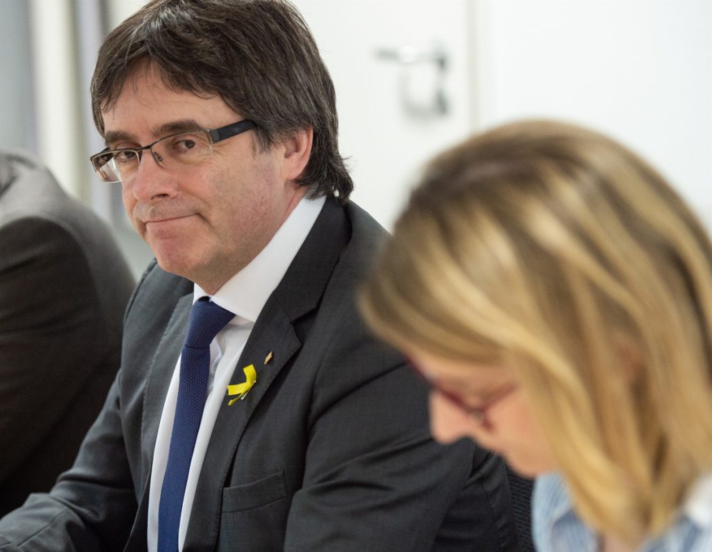 El abogado de Puigdemont confía en que la fiscal general «corrija el rumbo de la causa»
